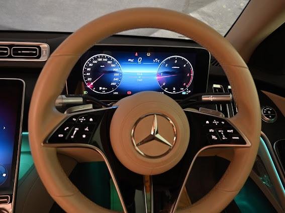 Luxury Car 4