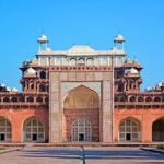 tomb of akbar agra